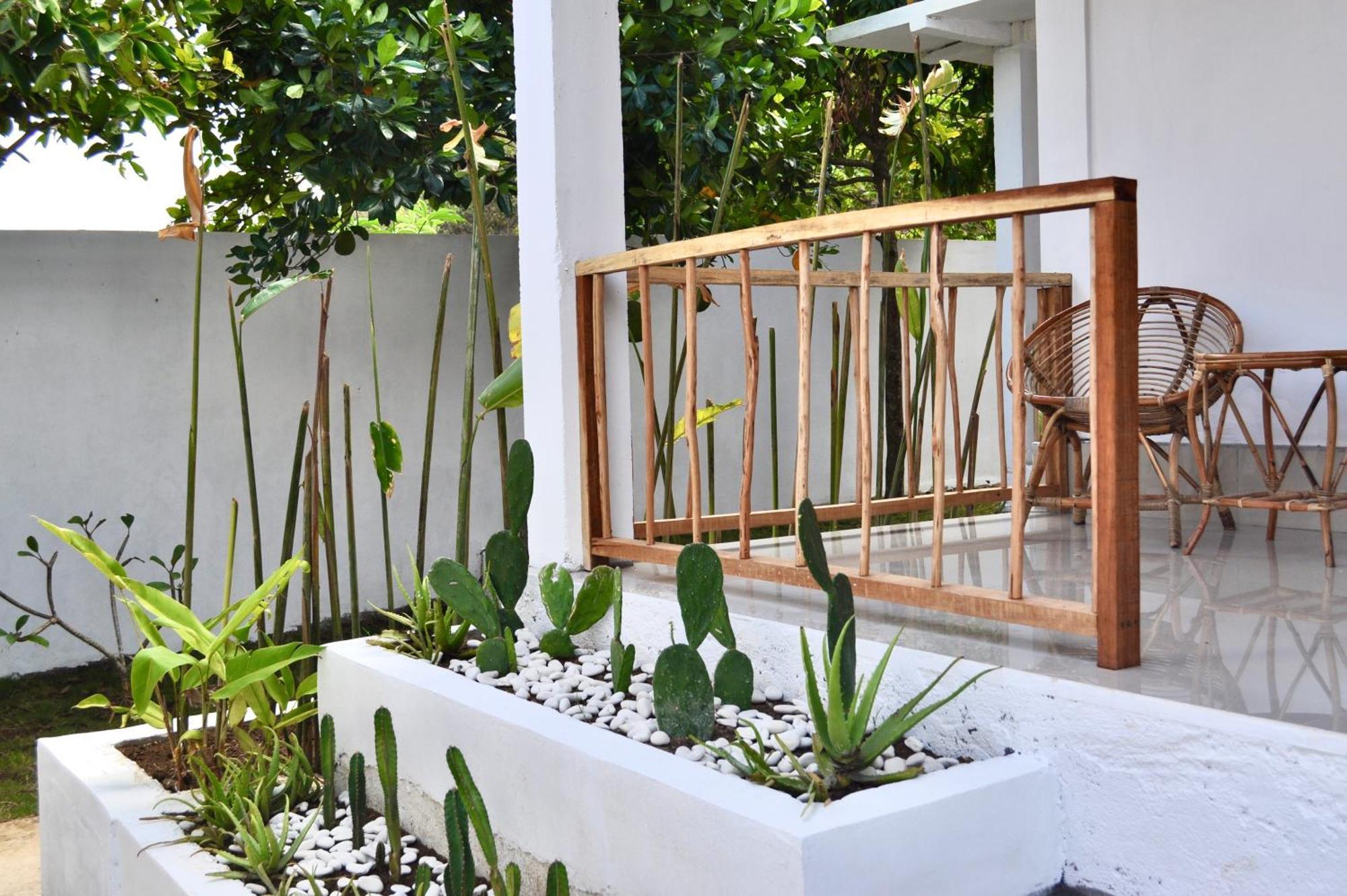 Ripbowl Guest House เซอลงเบอลานัก ภายนอก รูปภาพ