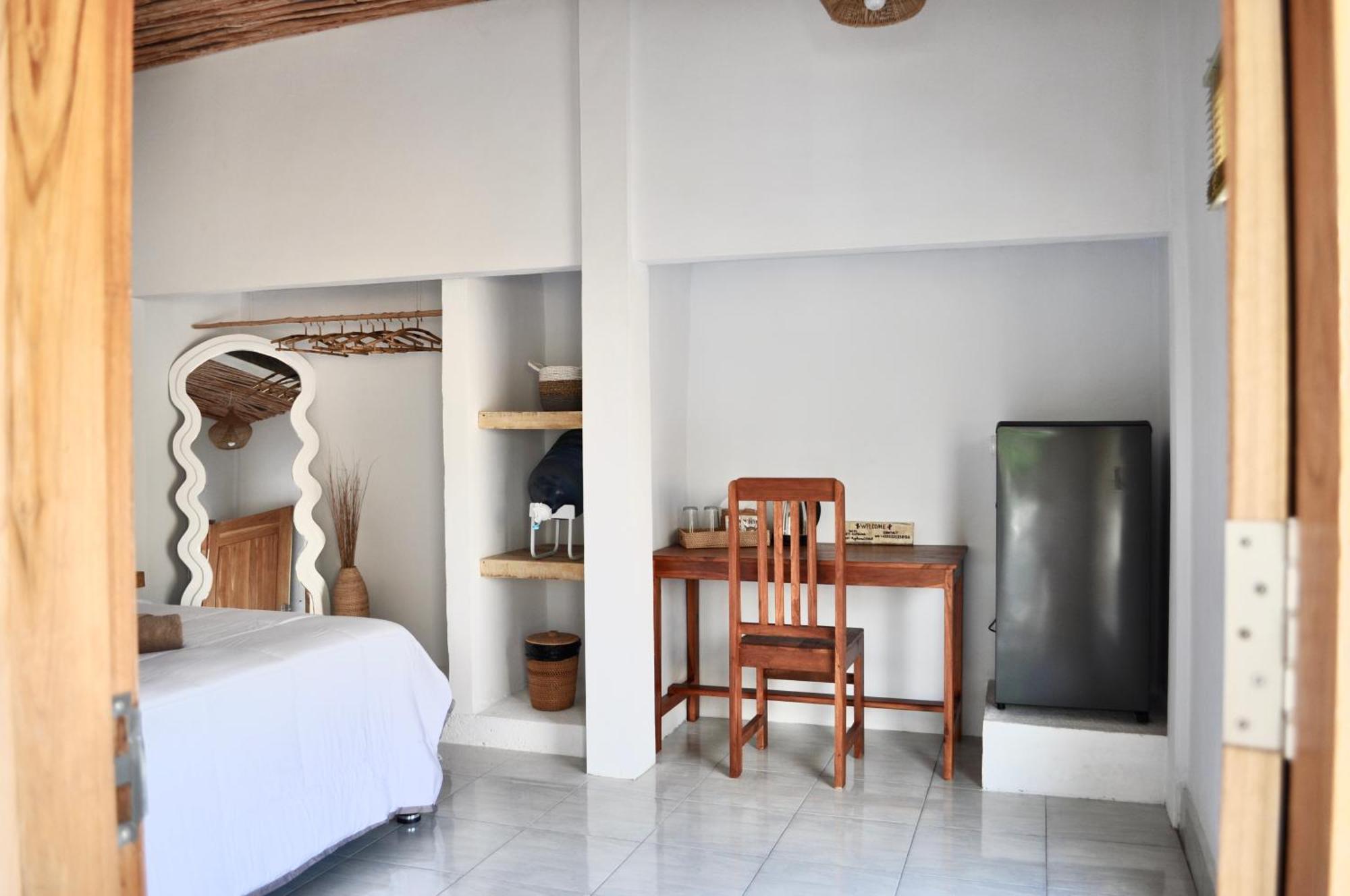 Ripbowl Guest House เซอลงเบอลานัก ภายนอก รูปภาพ