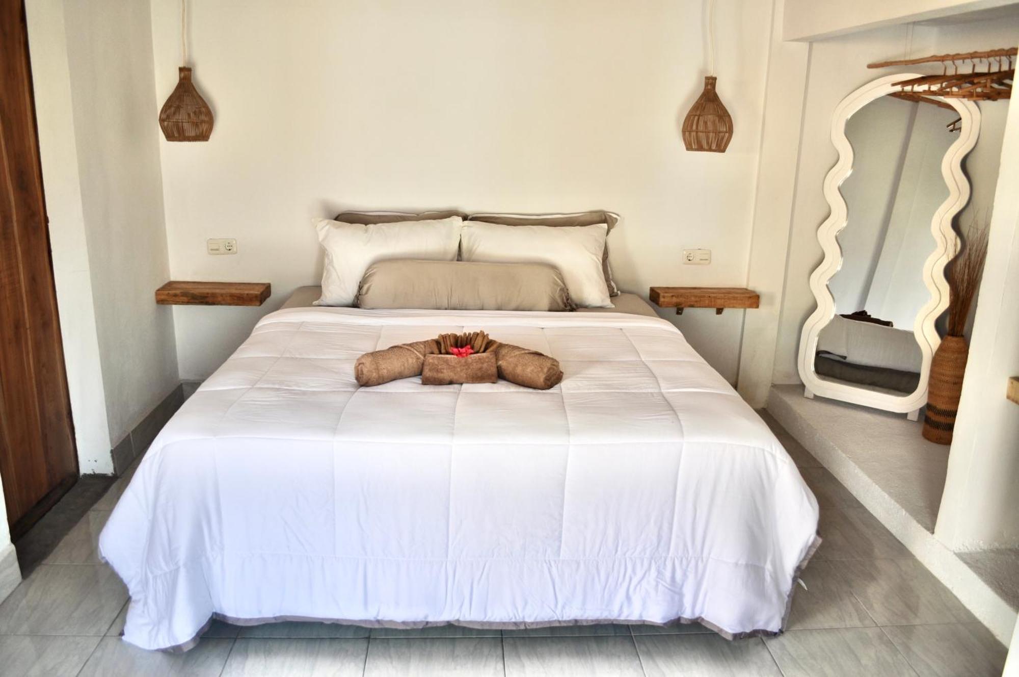 Ripbowl Guest House เซอลงเบอลานัก ภายนอก รูปภาพ